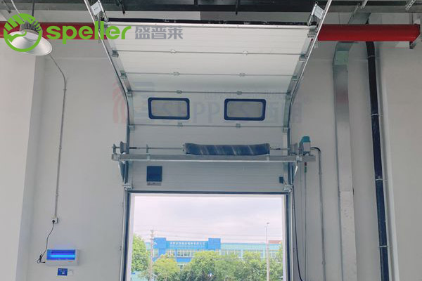 盛普萊門業提升門.jpg